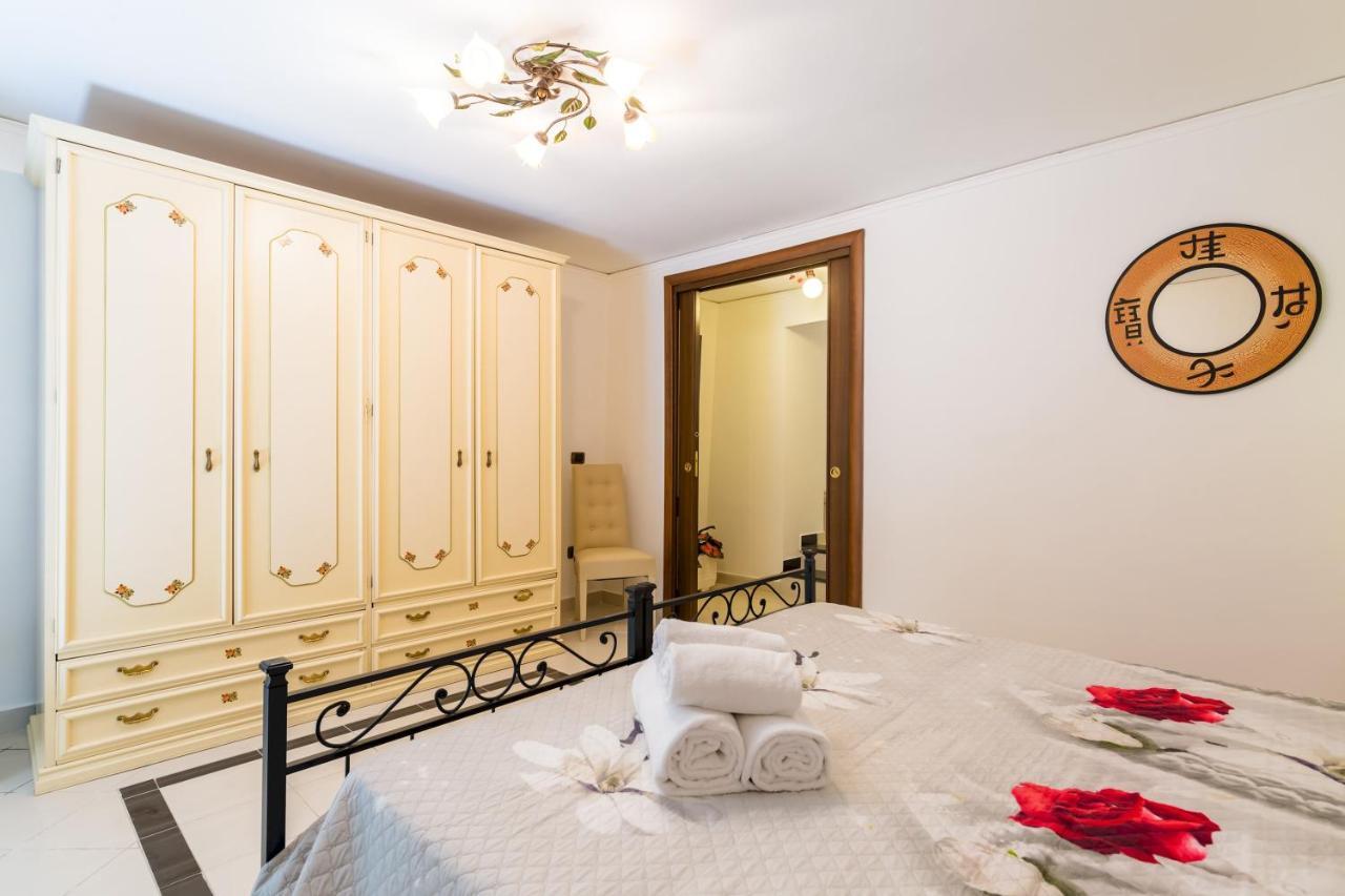 Qs1 - Indipendent Flat In Center Apartamento Nápoles Exterior foto
